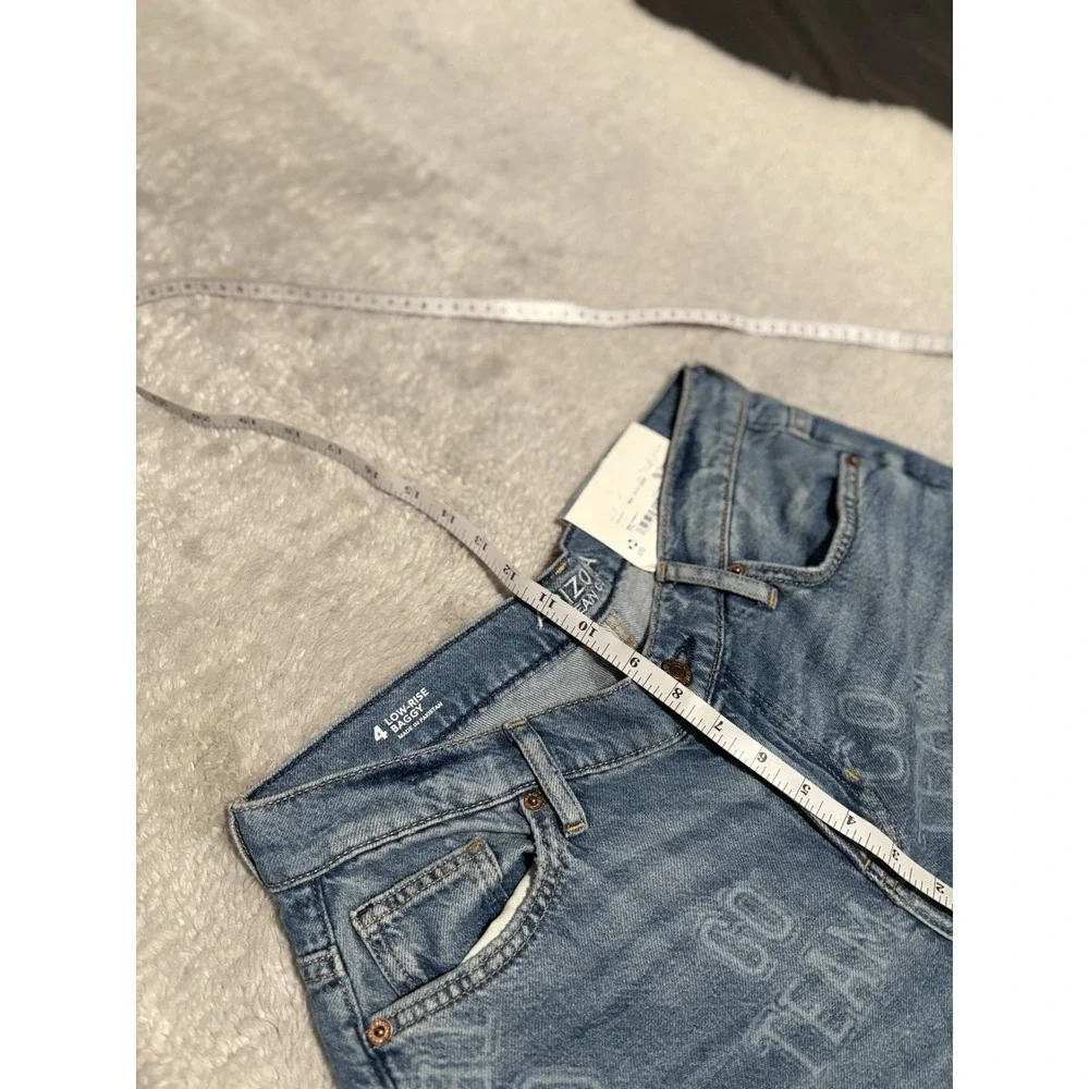 Arizona Jean Co Low Rise Baggy Game Day Ripped Denim Jeans Size 4‎ Wide Leg